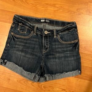 Girls Levi Denim shorts